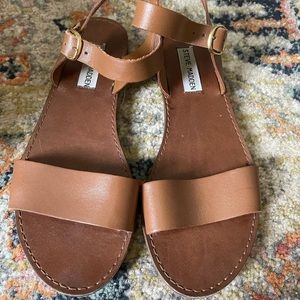 Steve Madden Donddi tan ankle strap sandal